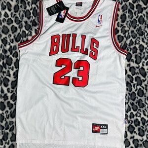 Nike Bulls White and Red Basketball Jersey